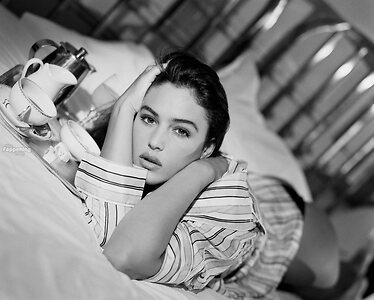 Monica Bellucci leaked photo #210