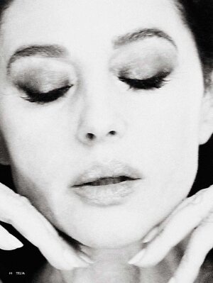 Monica Bellucci leaked photo #318