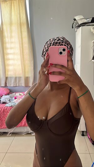 Monica Mbonambi leaked photo #2