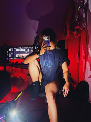 Monique van den Bogart leaked photo #25