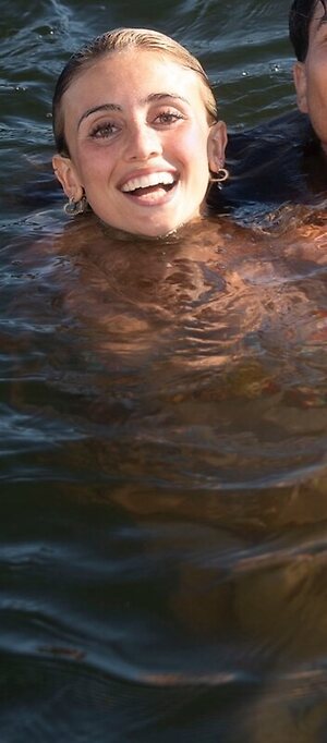 Morena Beltran leaked photo #10
