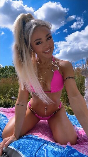 Morgan_Moyer leaked photo #9