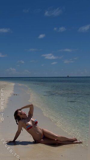 Mrs. Bella Nude Leaked Photo #22