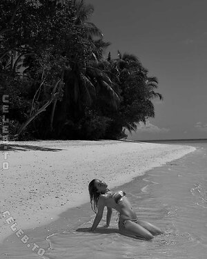 Mrs. Bella Nude Leaked Photo #34