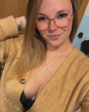 Mrs.Honey leaked photo #8