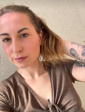mrsqueenii