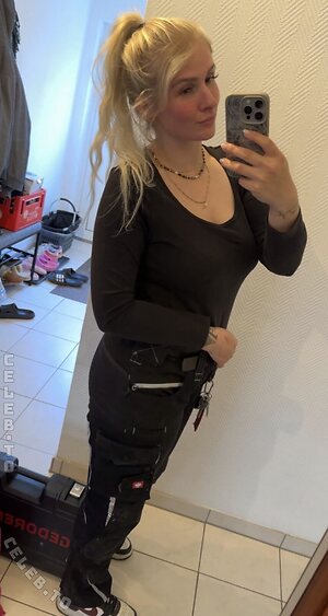 Mrssecret1999