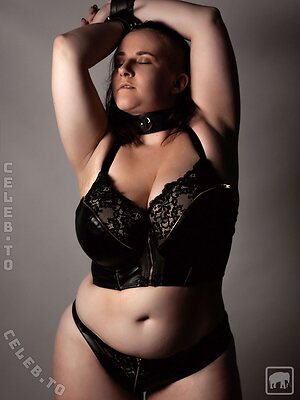 ms.curvylicous photo