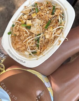 Mthlara Nude Leaked Photo #14