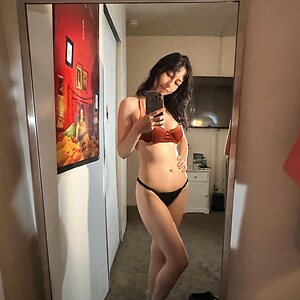Muhlizza Nude Leaked Photo #14