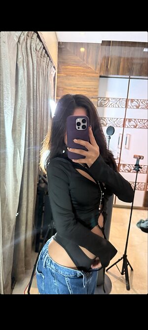 Muskan Karia leaked photo #35