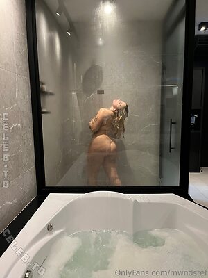 mwndStef Nude Leaked Photo #54