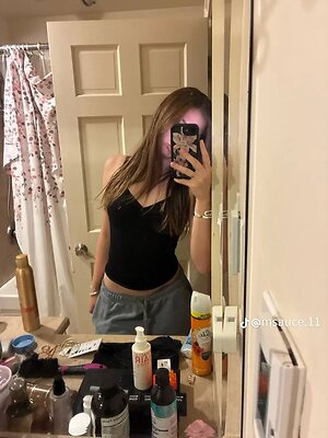 Mya Saucier leaked photo #4