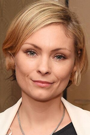 Myanna Buring