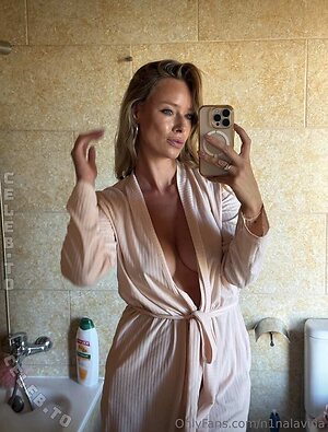 n1nalavida Nude Leaked Photo #118