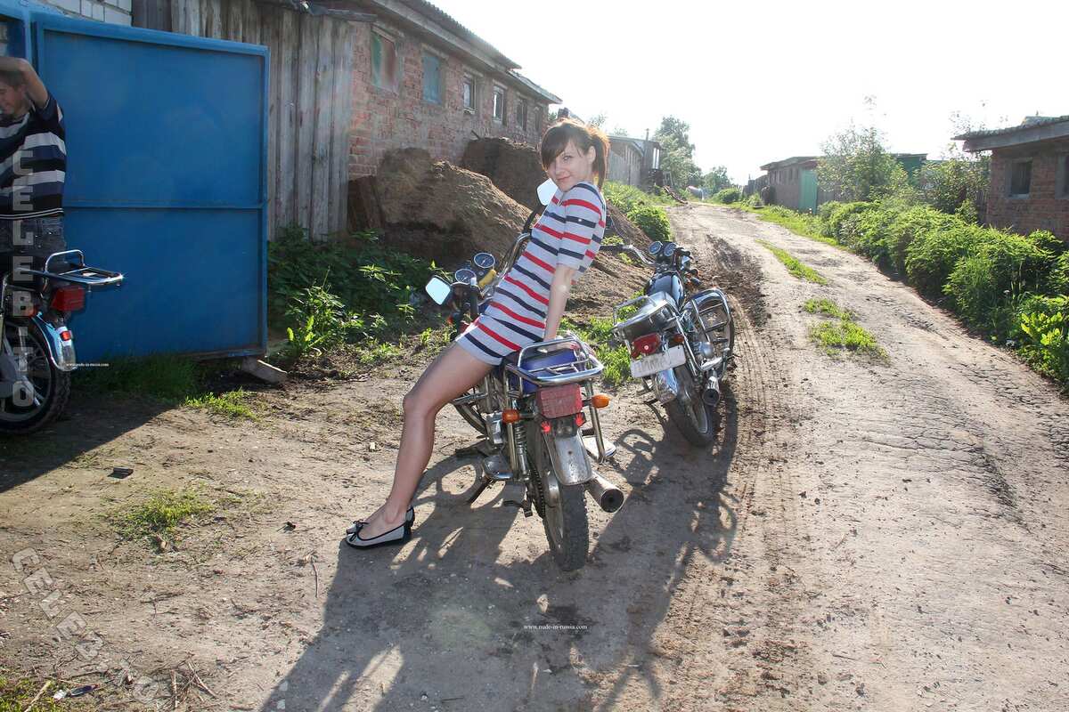 Nackt in Russland photo