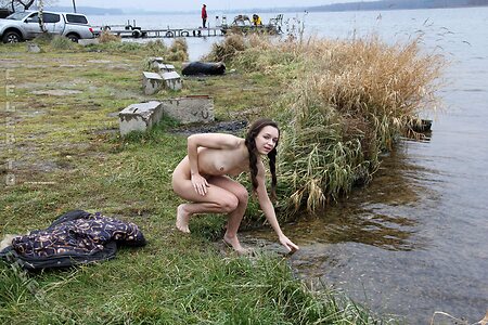 Nackt in Russland photo