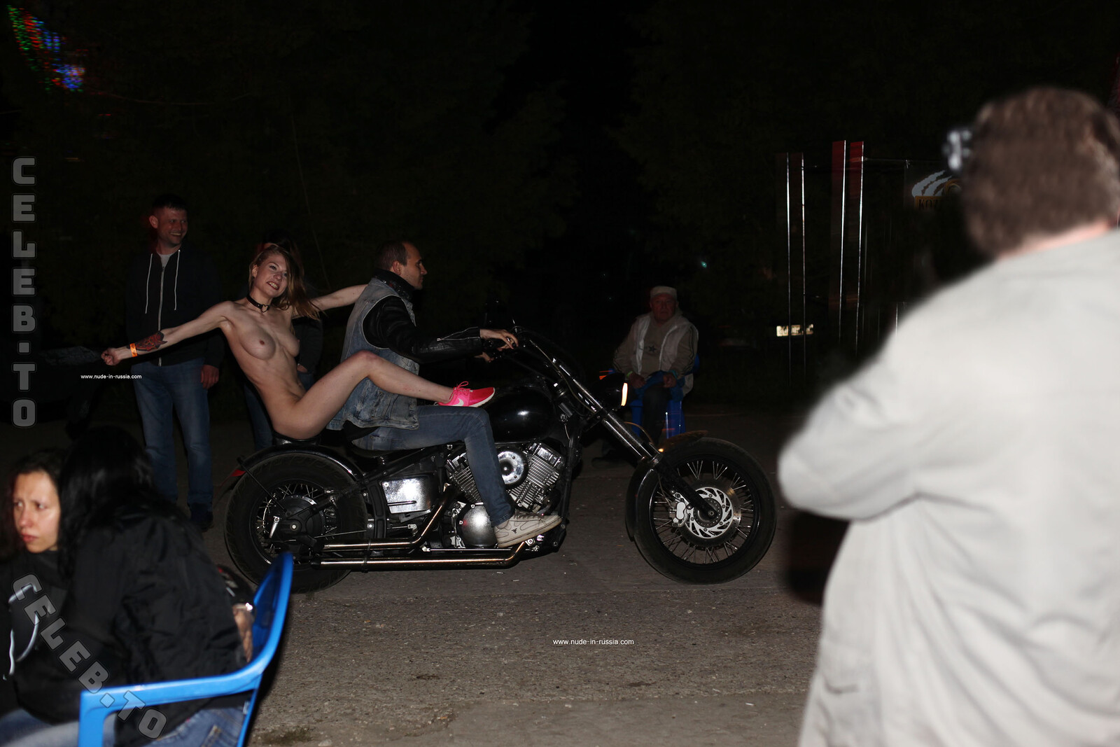 Nackt in Russland photo