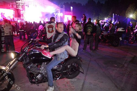 Nackt in Russland photo