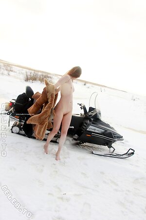 Nackt in Russland photo