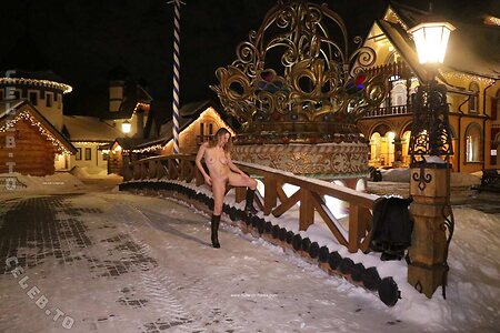 Nackt in Russland photo
