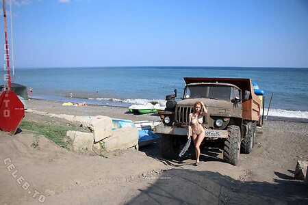 Nackt in Russland photo