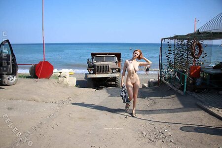Nackt in Russland photo