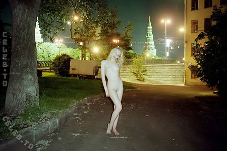 Nackt in Russland photo