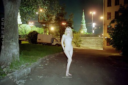 Nackt in Russland photo