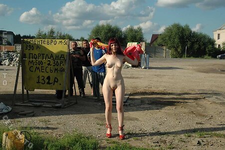 Nackt in Russland photo