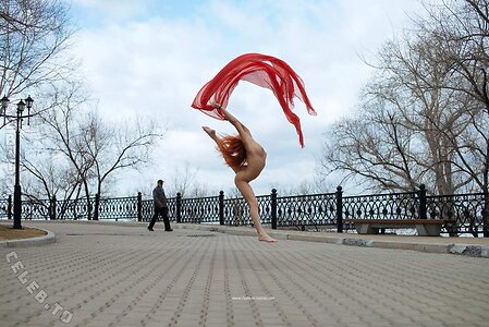 Nackt in Russland photo