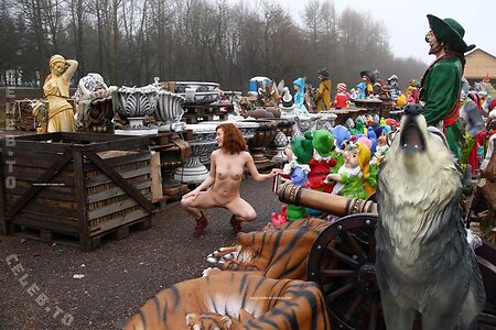 Nackt in Russland photo