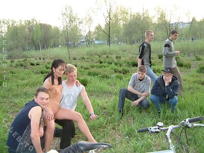 Nackt in Russland photo