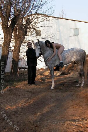 Nackt in Russland photo