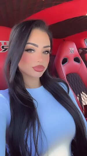 Nadia Khar leaked photo #7