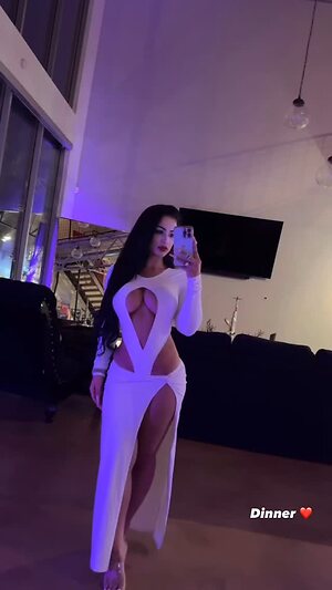 Nadia Khar leaked photo #12