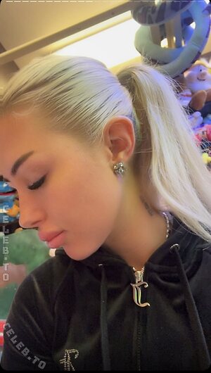 Nadia Offenbach leaked photo #66