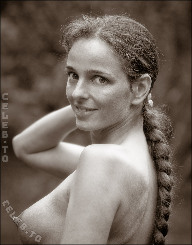 Nadine L photo