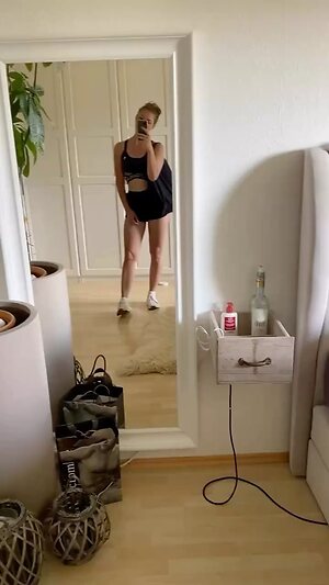 Nadine Miriam Leder leaked photo #6