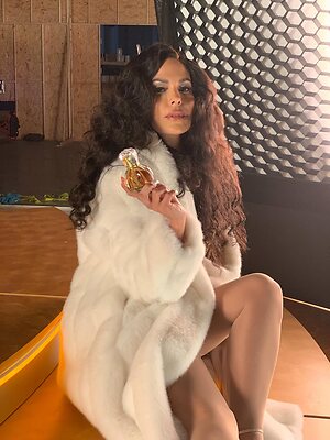 Nadine Velazquez leaked photo #78
