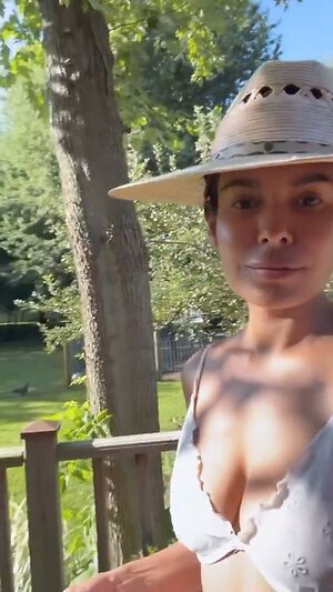Nadine Velazquez leaked photo #126