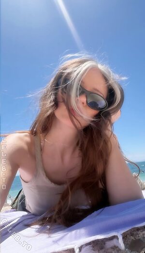 nadinebreaty photo
