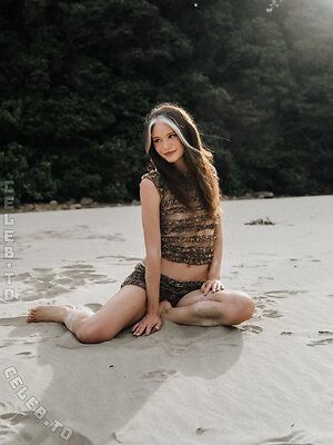nadinebreaty photo