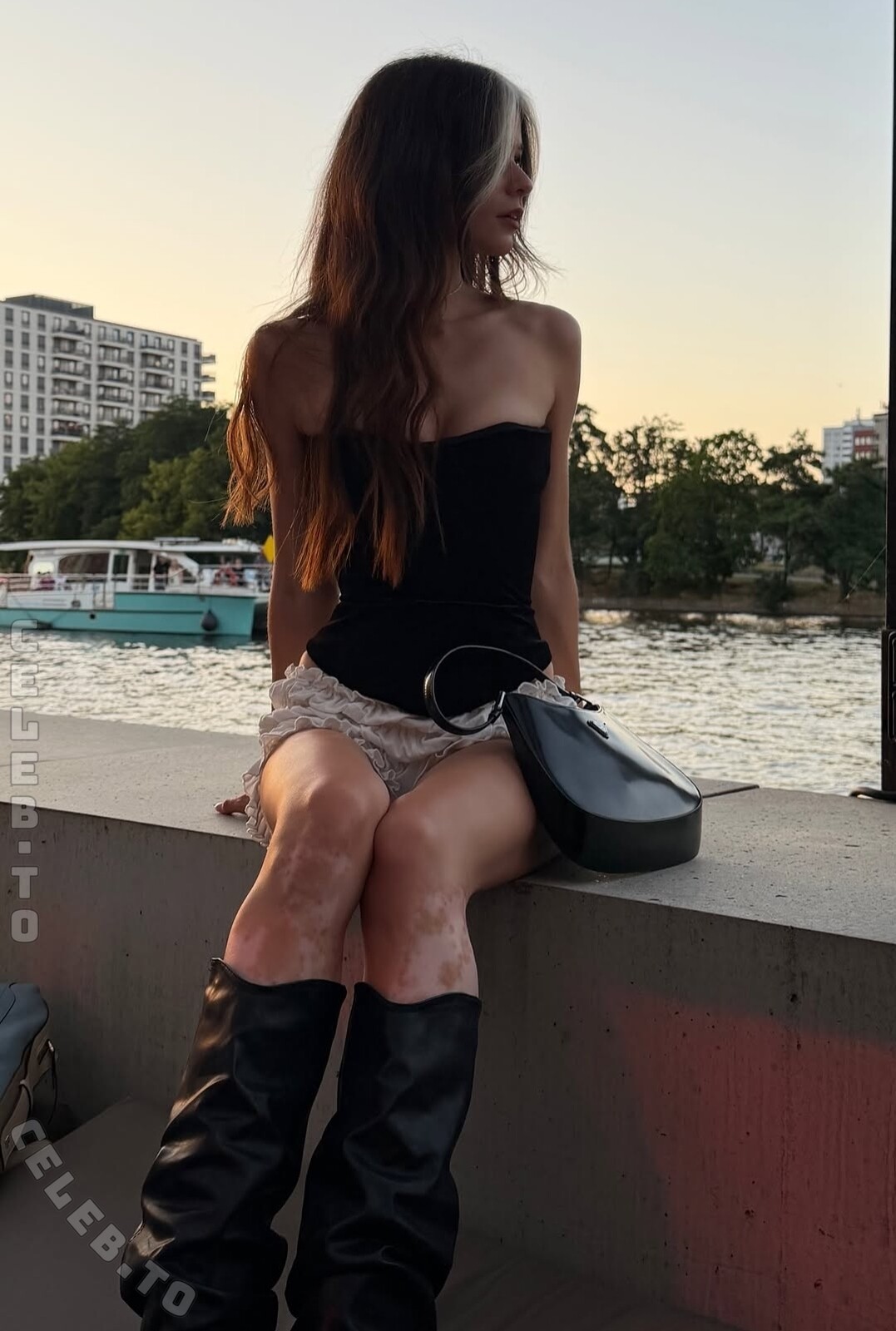 nadinebreaty photo