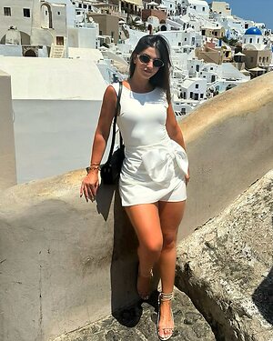 Nadine.w.Elias leaked photo #13
