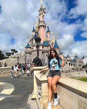 Nadine.w.Elias leaked photo #67
