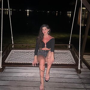 Nadine.w.Elias leaked photo #77