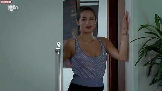 Nanda Costa leaked photo #20