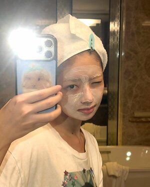 Naoi Rei leaked photo #19