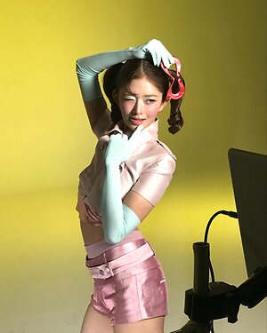 Naoi Rei leaked photo #71
